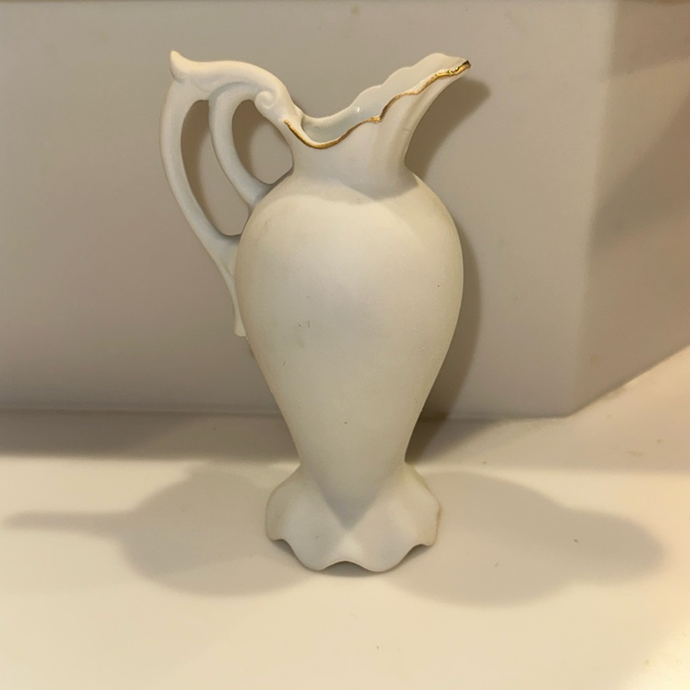 NORCREST Japan VINTAGE Ceramic “Spring Pansy” 4” Gold Trim Bud Vase - Picture 2 of 8
